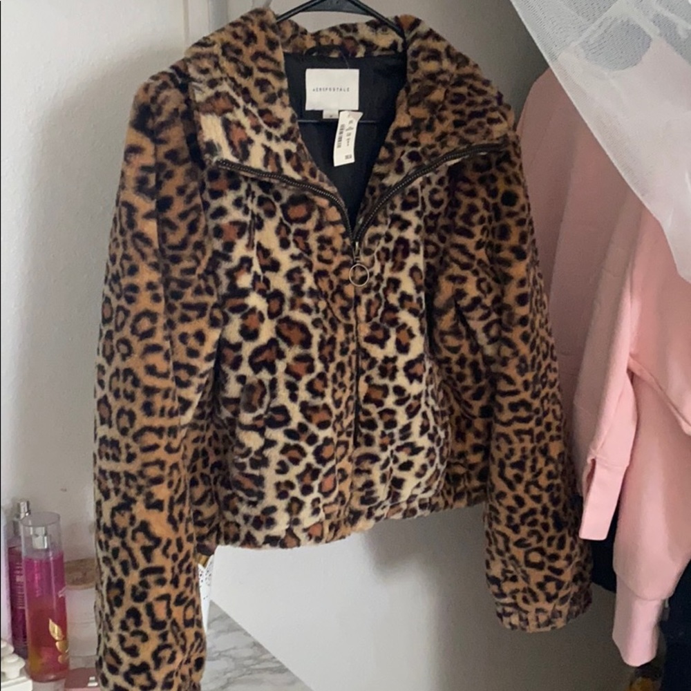 NWT CHEETAH/LEOPARD PRINT SHERPA JACKET